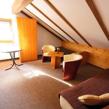 우스트 노리 모르스키 Pensjonat Fala B&B 외부 사진